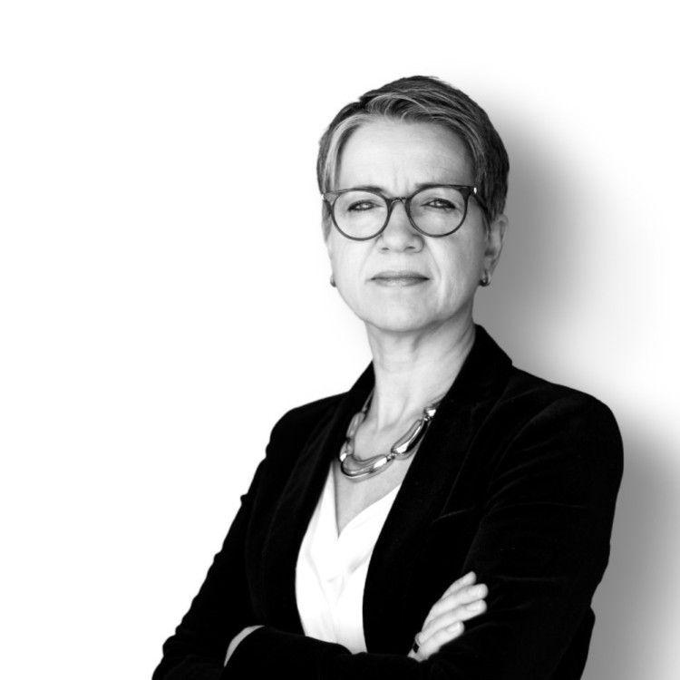 Laura  Vecvagare